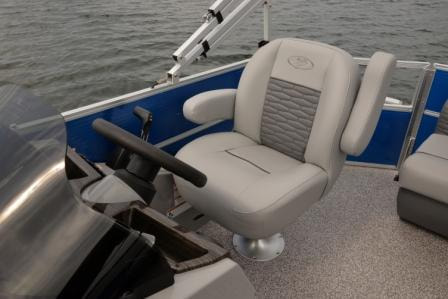 cpc-8518-dlx-captain-s-chair_orig