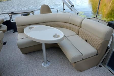 cpf-8520-rear-seating-area-withtable_orig